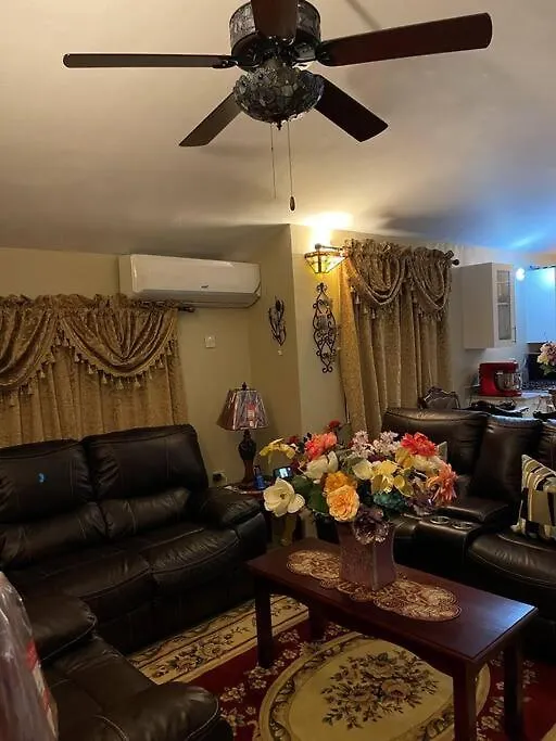Holiday home Cheerful Two-Bedroom 1Bath, Wifi, Air Conditioning Montego Bay Jamaica