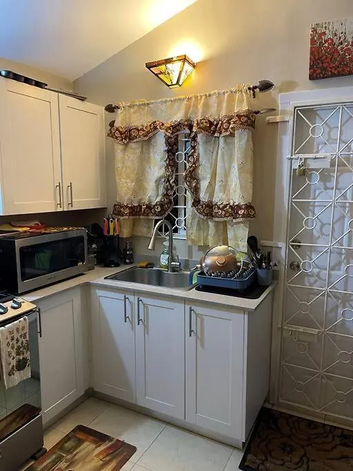 Cheerful Two-Bedroom 1Bath, Wifi, Air Conditioning Montego Bay Holiday home